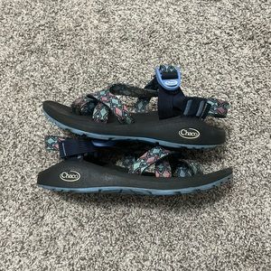 women’s chacos